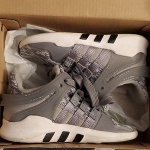 Grey ADIDAS eat support adv 1